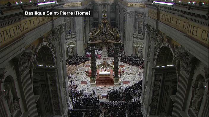 Basilique_St_Pierre_Rome.JPG